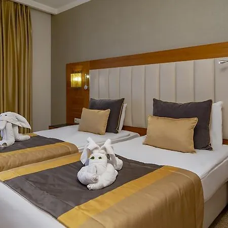 Sunland Resort 5*
