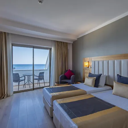 Resort Sunland 5*